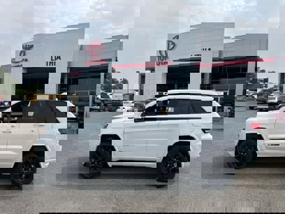 Used 2018 Jeep Grand Cherokee Altitude