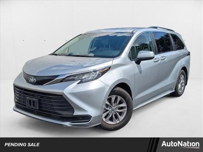 Certified 2022 Toyota Sienna LE