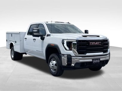 New 2025 GMC Sierra 3500 Pro w/ Convenience Package