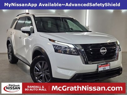Used 2024 Nissan Pathfinder SV