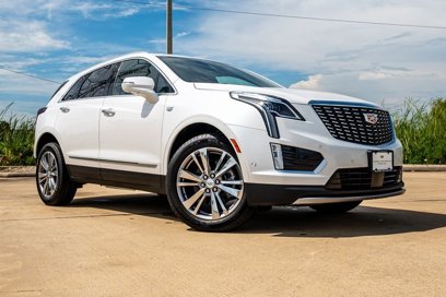 New 2025 Cadillac XT5 Premium Luxury w/ Technology Package