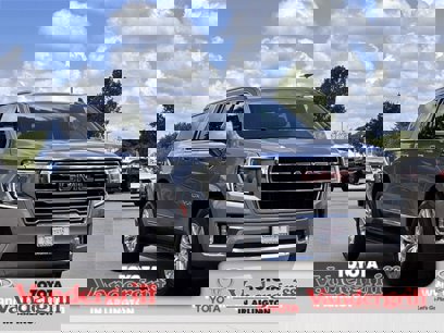 Used 2023 GMC Yukon XL SLT