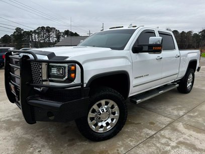 Used 2015 GMC Sierra 2500 Denali w/ Duramax Plus Package