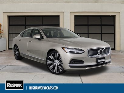 New 2025 Volvo S90 B6 Ultra w/ Lounge Package