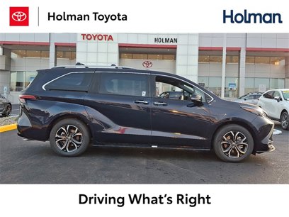 New 2025 Toyota Sienna Platinum