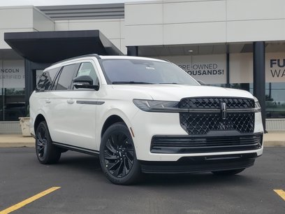New 2025 Lincoln Navigator Reserve w/ Jet Appearance Package