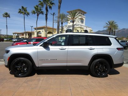 Used 2023 Jeep Grand Cherokee L Laredo