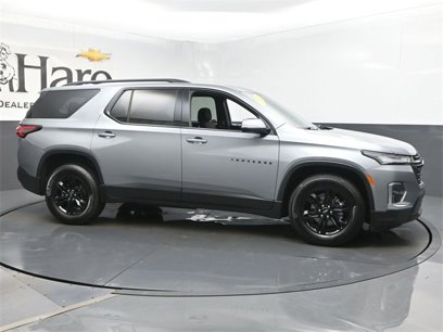 Used 2023 Chevrolet Traverse LT w/ Midnight/Sport Edition