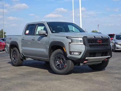 New 2025 Nissan Frontier PRO-4X w/ Tow Package