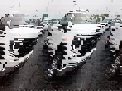 New 2025 GMC Sierra 1500 Pro w/ Pro Value Package