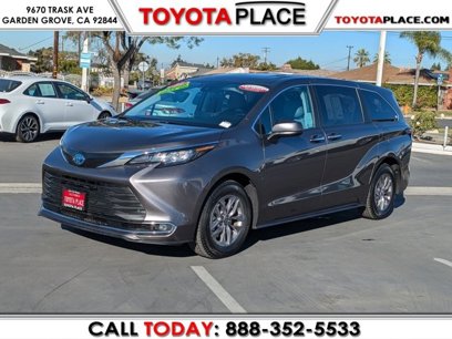 Used 2023 Toyota Sienna XLE