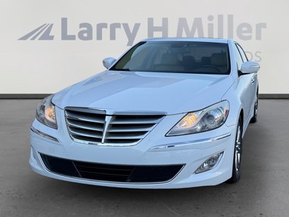 Used 2013 Hyundai Genesis 3.8 w/ Technology Pkg