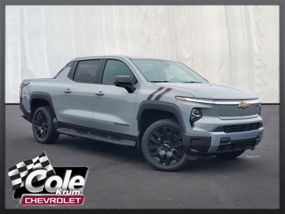 New 2025 Chevrolet Silverado EV LT w/ LPO, Dark Package Plus