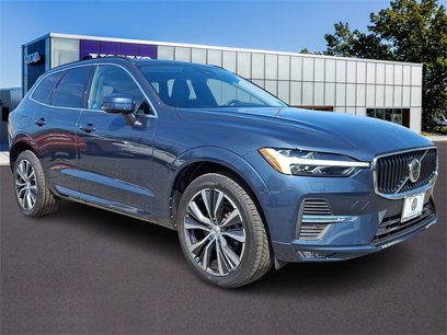 Certified 2022 Volvo XC60 B5 Momentum w/ Climate Package