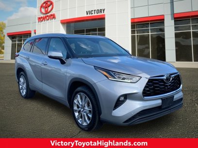 Used 2021 Toyota Highlander Limited