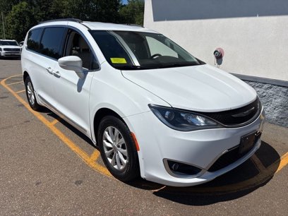 Used 2017 Chrysler Pacifica Touring-L