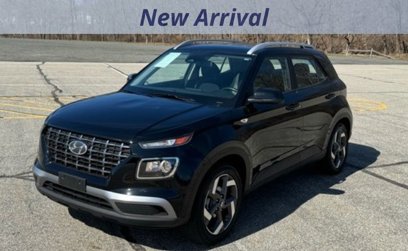 Used 2024 Hyundai Venue SEL
