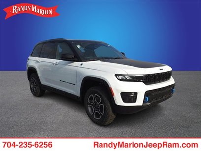New 2022 Jeep Grand Cherokee Trailhawk w/ Advanced Protech Group II