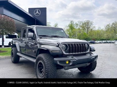 Used 2022 Jeep Gladiator Overland w/ Popular Equipment Package
