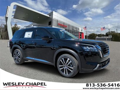 New 2025 Nissan Pathfinder Platinum w/ Cargo Package