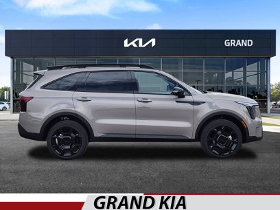 New 2025 Kia Sorento X-Line EX