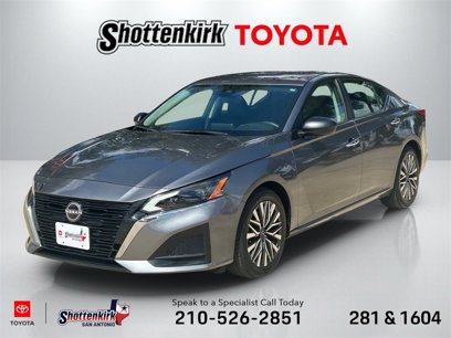 Used 2024 Nissan Altima 2.5 SV
