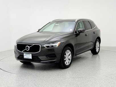 Used 2018 Volvo XC60 T5 Momentum w/ Convenience Package