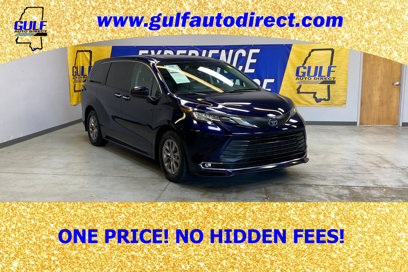 Used 2023 Toyota Sienna XLE