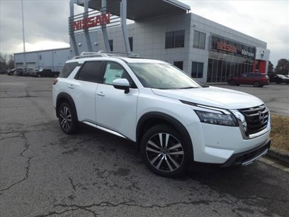 New 2025 Nissan Pathfinder Platinum w/ Cargo Package