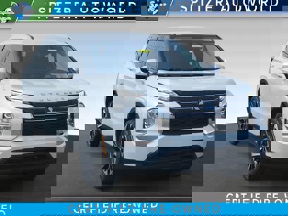 Used 2022 Mitsubishi Outlander ES