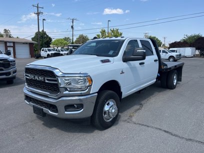 New 2023 RAM 3500 Tradesman w/ Chrome Appearance Group