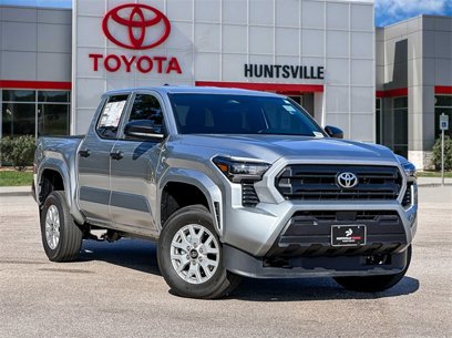 New 2024 Toyota Tacoma SR