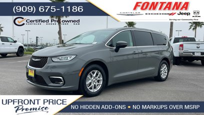 Used 2023 Chrysler Pacifica Touring-L