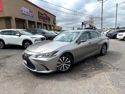 Used 2019 Lexus ES 350 w/ Luxury Package