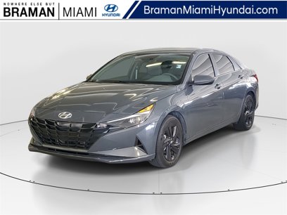 Certified 2023 Hyundai Elantra Blue w/ Preferred Accessory Package