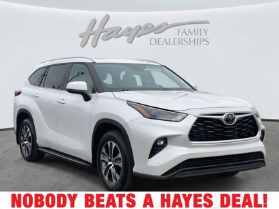 Used 2023 Toyota Highlander XLE