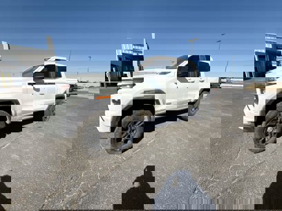 Used 2024 GMC Canyon Elevation