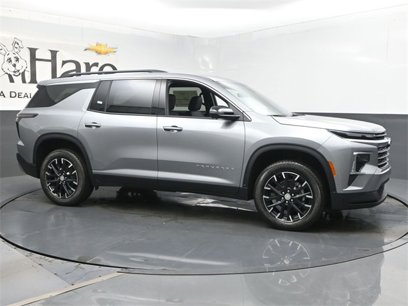 New 2026 Chevrolet Traverse LT w/ Sun and Wheel Package