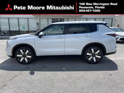 New 2025 Mitsubishi Outlander SE