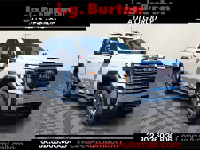 New 2025 GMC Sierra 3500 SLT w/ SLT Premium Package
