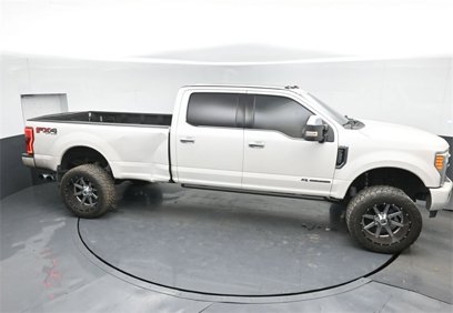 Used 2017 Ford F350 Platinum w/ Platinum Ultimate Package