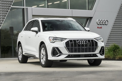 New 2025 Audi Q3 2.0T Premium