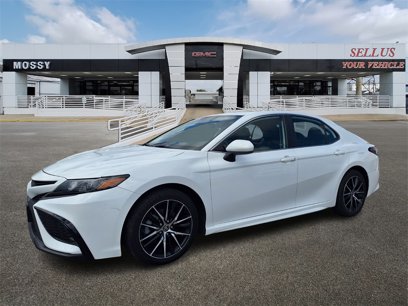 Used 2021 Toyota Camry SE