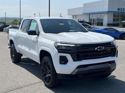 New 2025 Chevrolet Colorado Z71 w/ Z71 Convenience Package 2