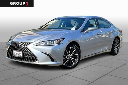 Used 2025 Lexus ES 350 w/ Premium Package