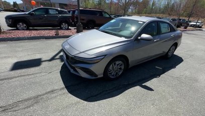 New 2025 Hyundai Elantra Blue