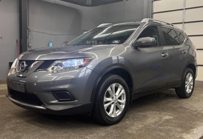 Used 2015 Nissan Rogue SV w/ SV Moonroof Package