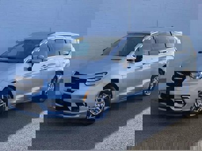 Used 2023 Chrysler Pacifica Touring-L