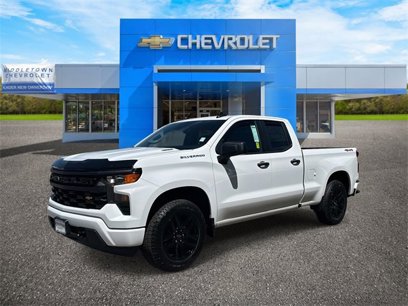 New 2025 Chevrolet Silverado 1500 Custom w/ Turbomax Blackout Package
