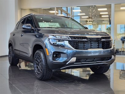 New 2025 Kia Seltos EX w/ EX Sunroof Package
